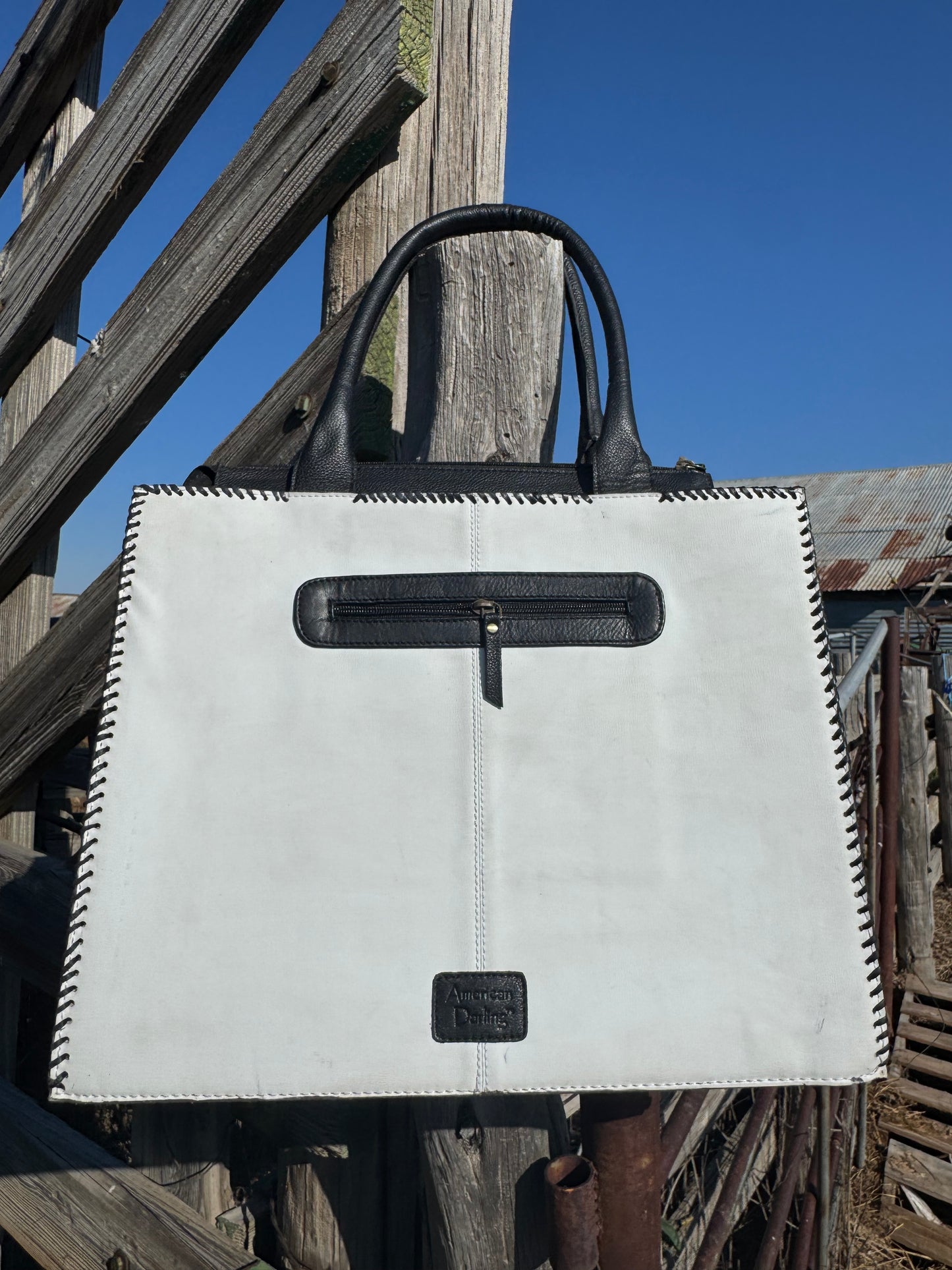 Santiago Purse