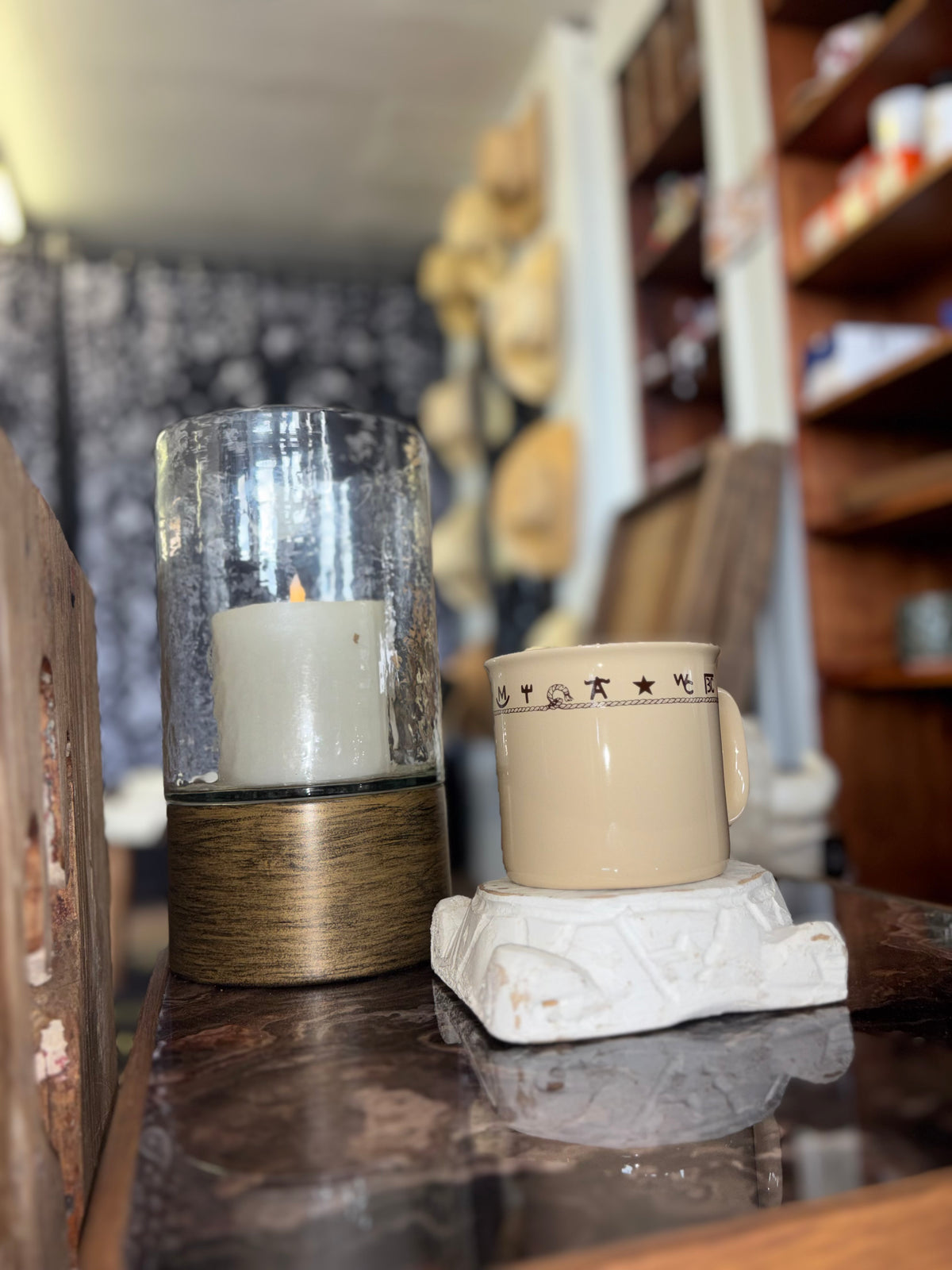 Candle holder