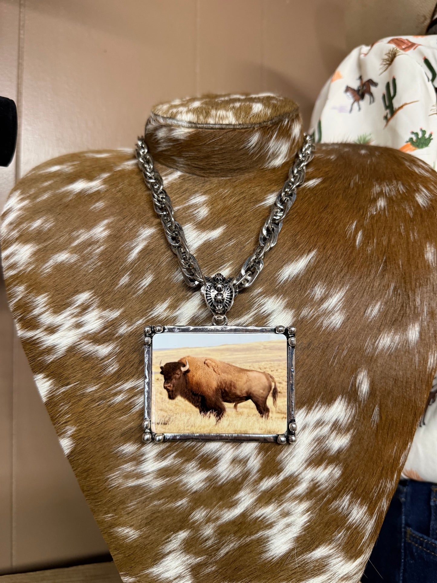 Buffalo Scene Necklace